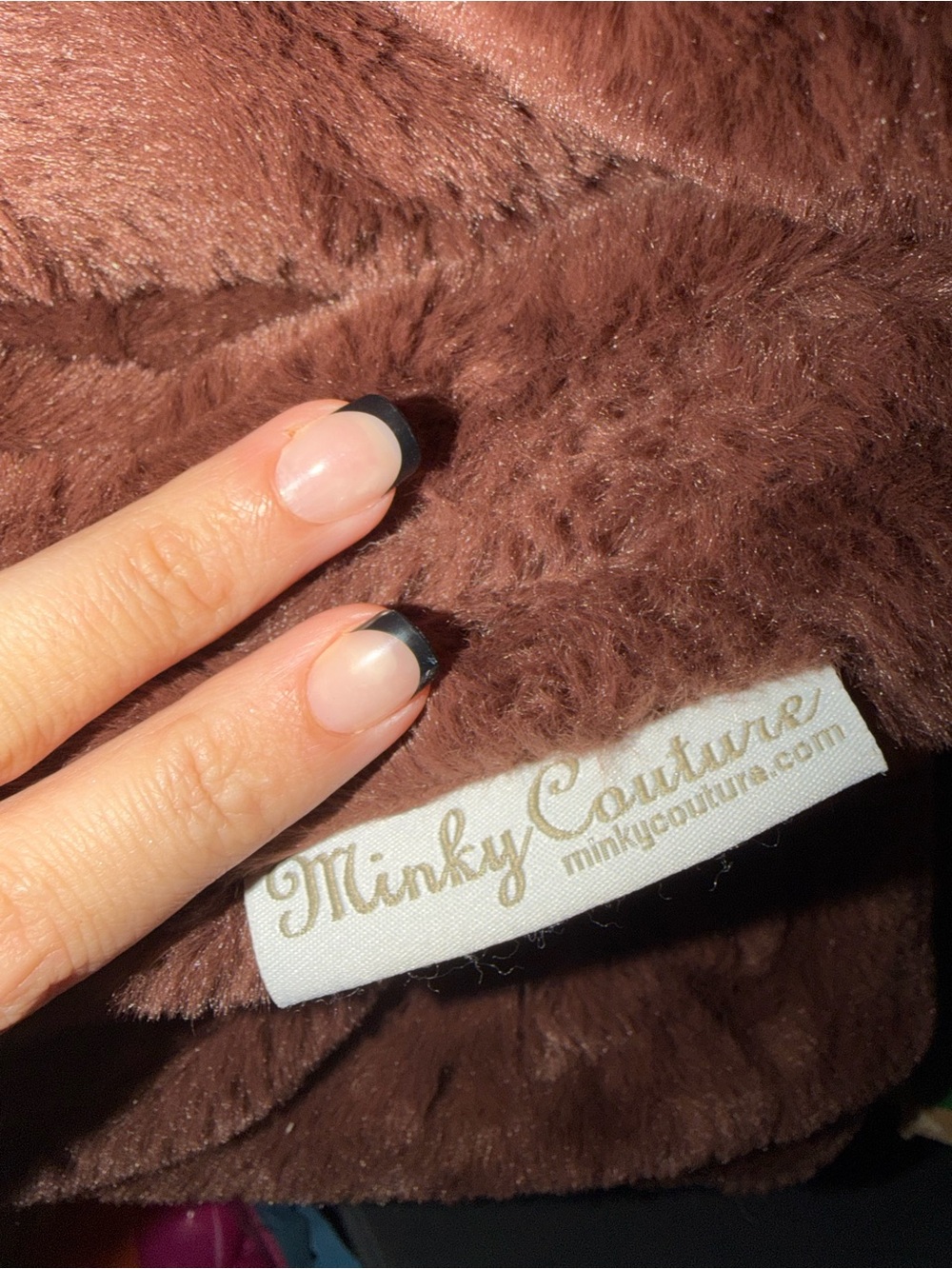 Plush Brown Womenโs Accessory Throw